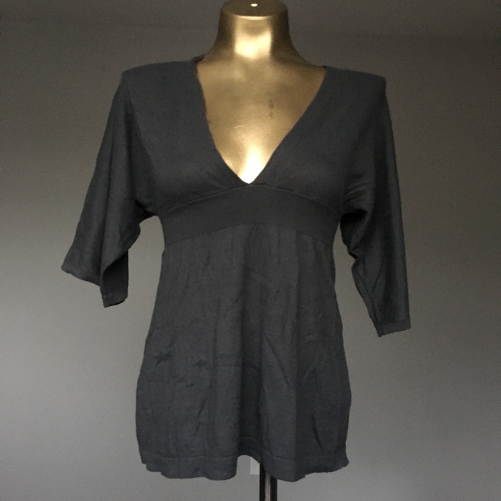 Vince gray v neck babydoll blouse M